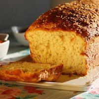 Pão integral de batata doce e cará