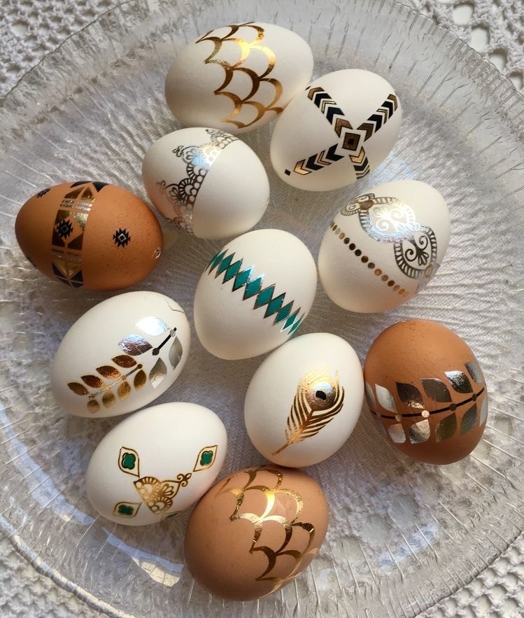 ovos de páscoa coloridos