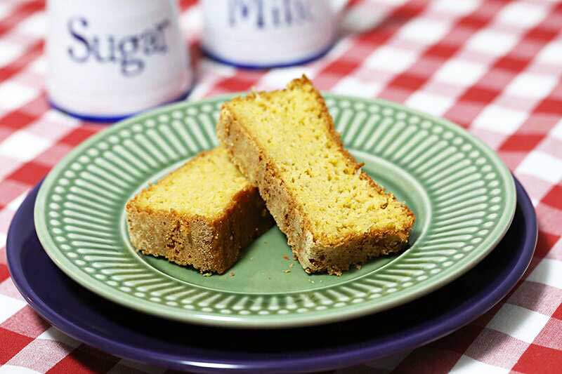 Bolo de milho sem lactose e sem glúten