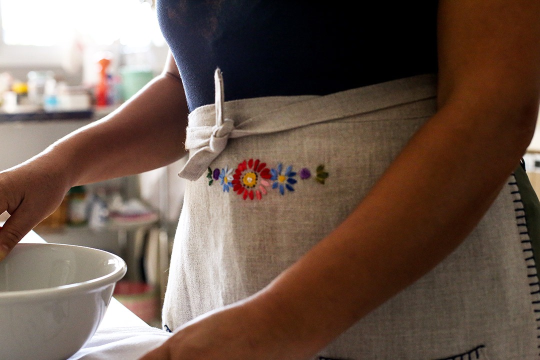 Avental de cozinha personalizado e bordado