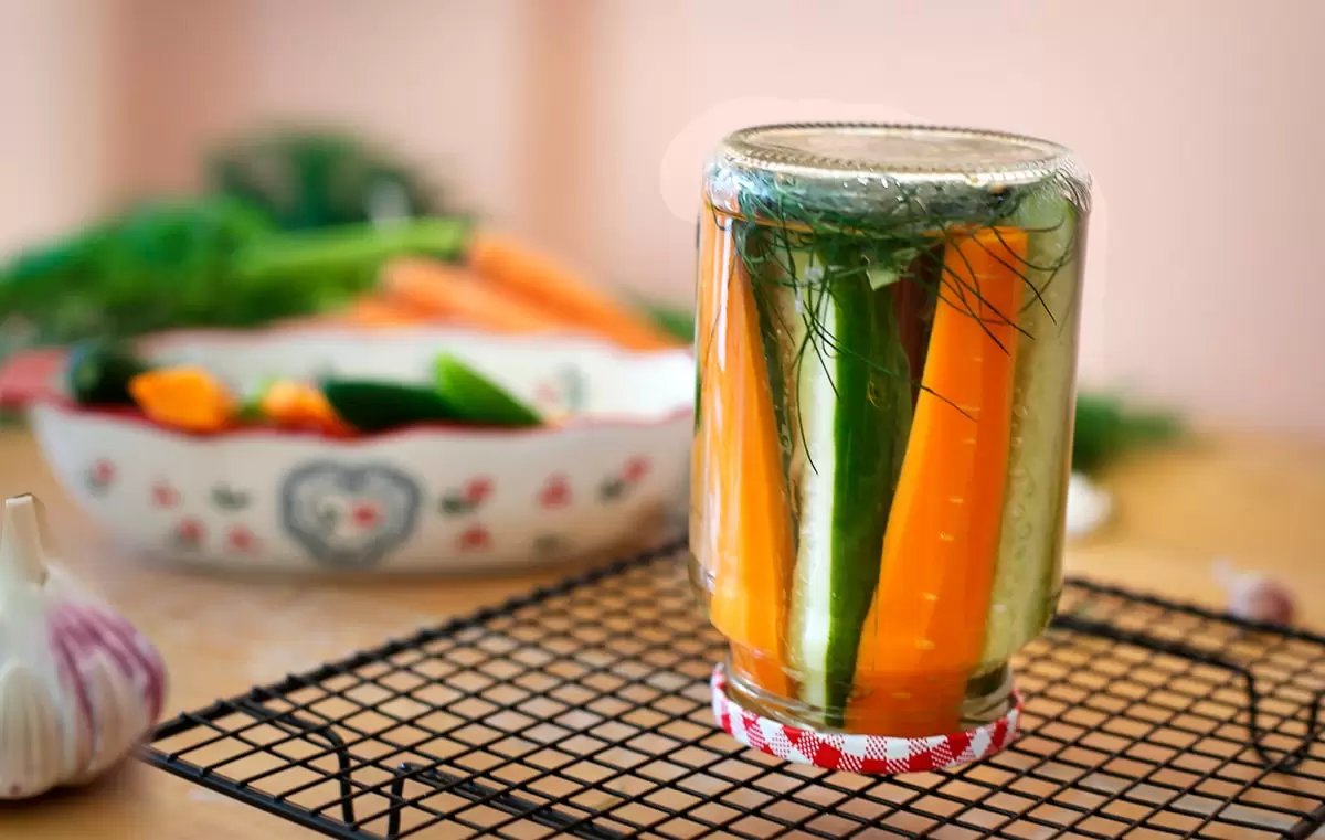 Picles de pepino e cenoura