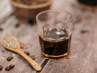 Consertada: o licor que guarda uma história do litoral catarinense