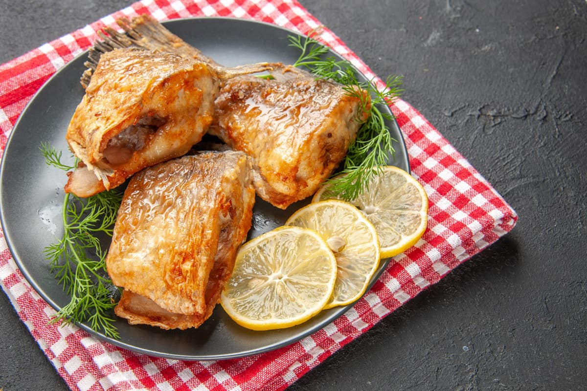 sobras de comida peixe