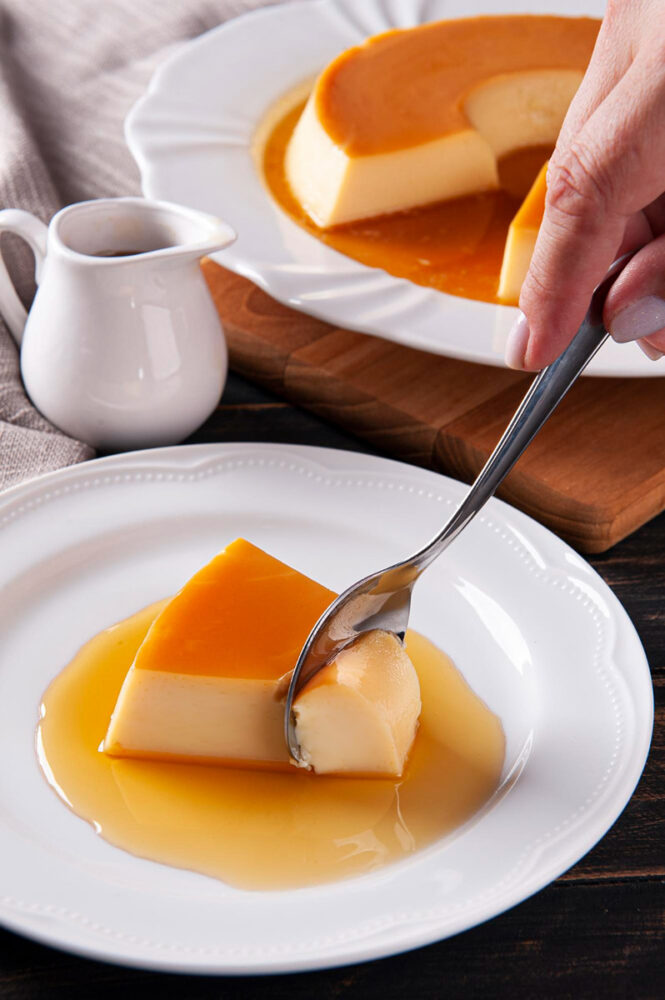 Pudim de leite condensado sem furinhos