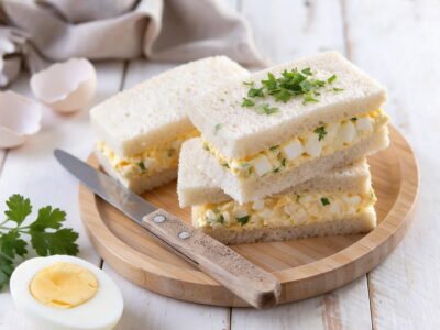 Sanduíche de ovos ou Tamago Sando